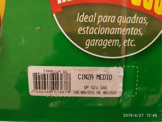 Vendo tintas Iquine para piso $120 o latão - Foto 2