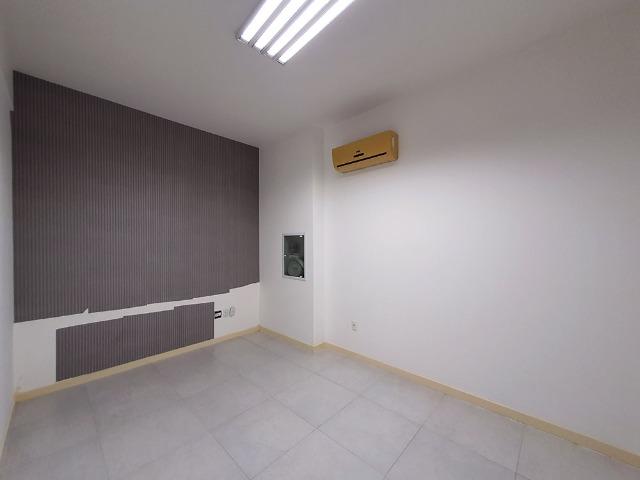 Sala Comercial no centro de Balneário Camboriú - Foto 4
