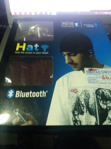 Toca com bluetooth e microfone Nova na caixa
