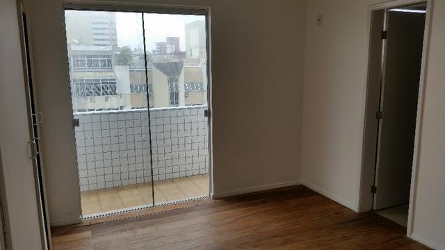 Apartamento no bairro Aldeota, todo renovado 3 suítes com varandas, 220 m2 - Foto 6