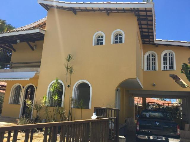 RC00003 - Casa com 02 andares em Itapuã