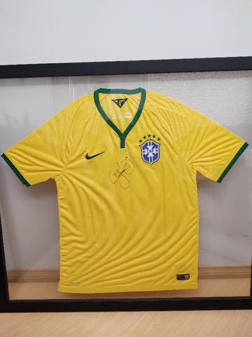 Camisa Brasil Autografada Neymar / Enquadrada - Foto 2