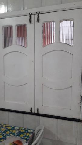 Janela de angelim