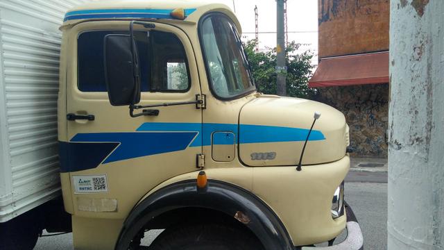 Caminhão R$32.000,00