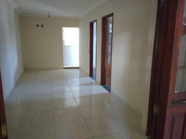 Alugamos Casa térrea com garagem em Pernambués, próx. Posto Shell - Foto 2
