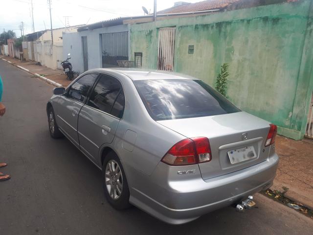 Honda civic bem cuidado