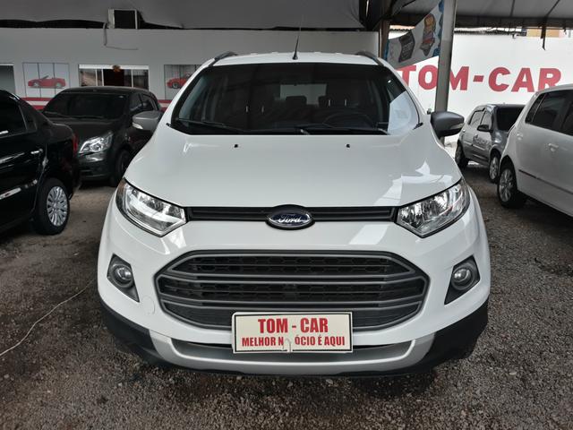 EscoSport Freestyle ANO: 2017 motor 1.6 Faço troca ém carro ou moto - Foto 2