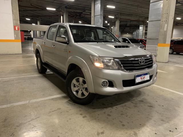 HILUX 3.0 DIESEL 4x4 MEC. 2014/2014 (Extra)
