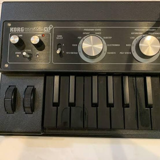 Microkorg xl+ black serie limited