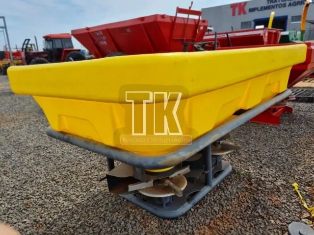 cod.468 - Distribuidor de Sementes e Adubos Triton - TK Tratores Nova Andradina - MS  - Foto 5