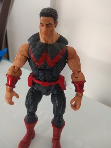 Boneco Marvel Legends magnum Wonder Man Toybiz