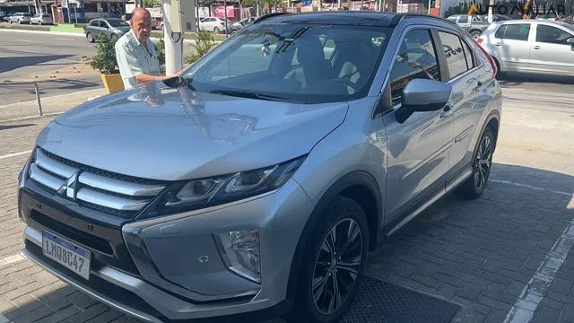 Eclipse cross 2019 HPE-S 4x4 - Com apenas 13.000km 