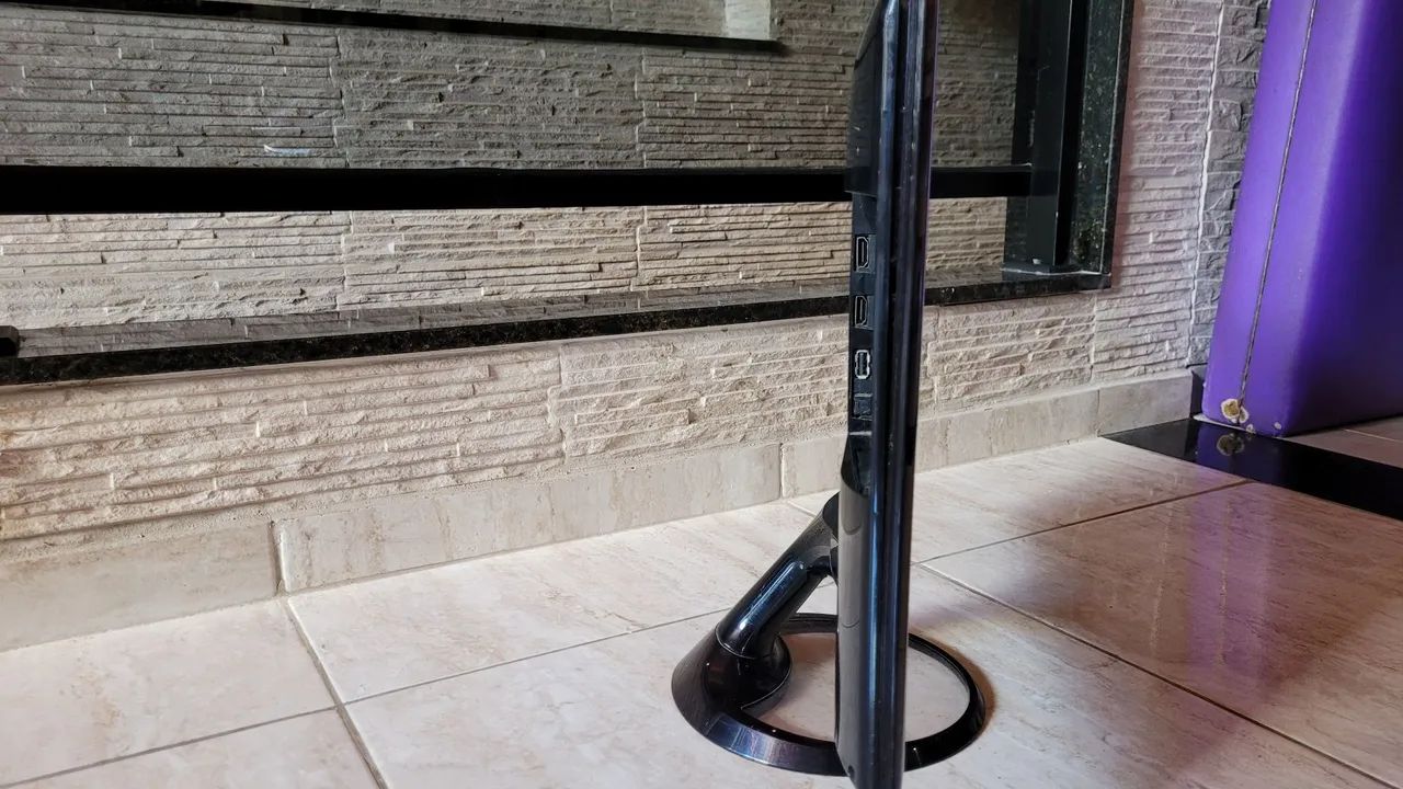 Monitor TV 24" LED - HDMI/VGA - Foto 2