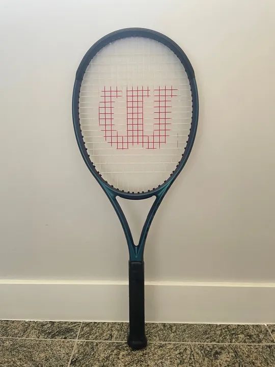Raquete de Tênis Wilson Ultra 100 V4