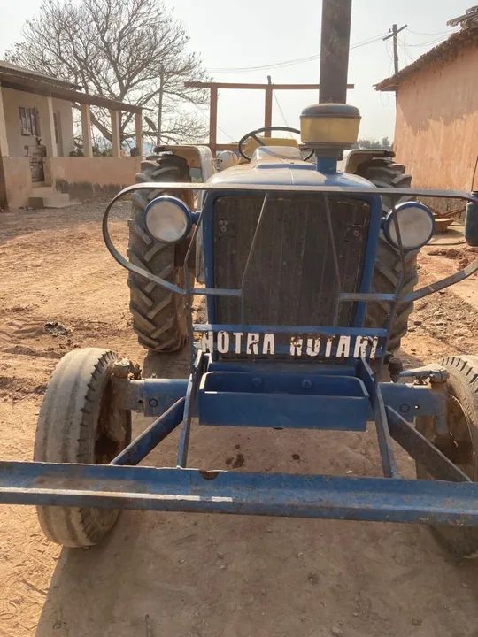 Trator Ford 4600 ano 1980 - Foto 2