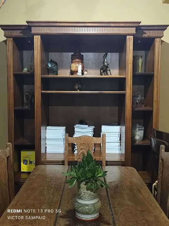 Estante de Madeira 