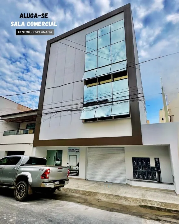 Alugo sala comercial com 45m² e elevador no Edifício Golden Space - Centro de Colatina