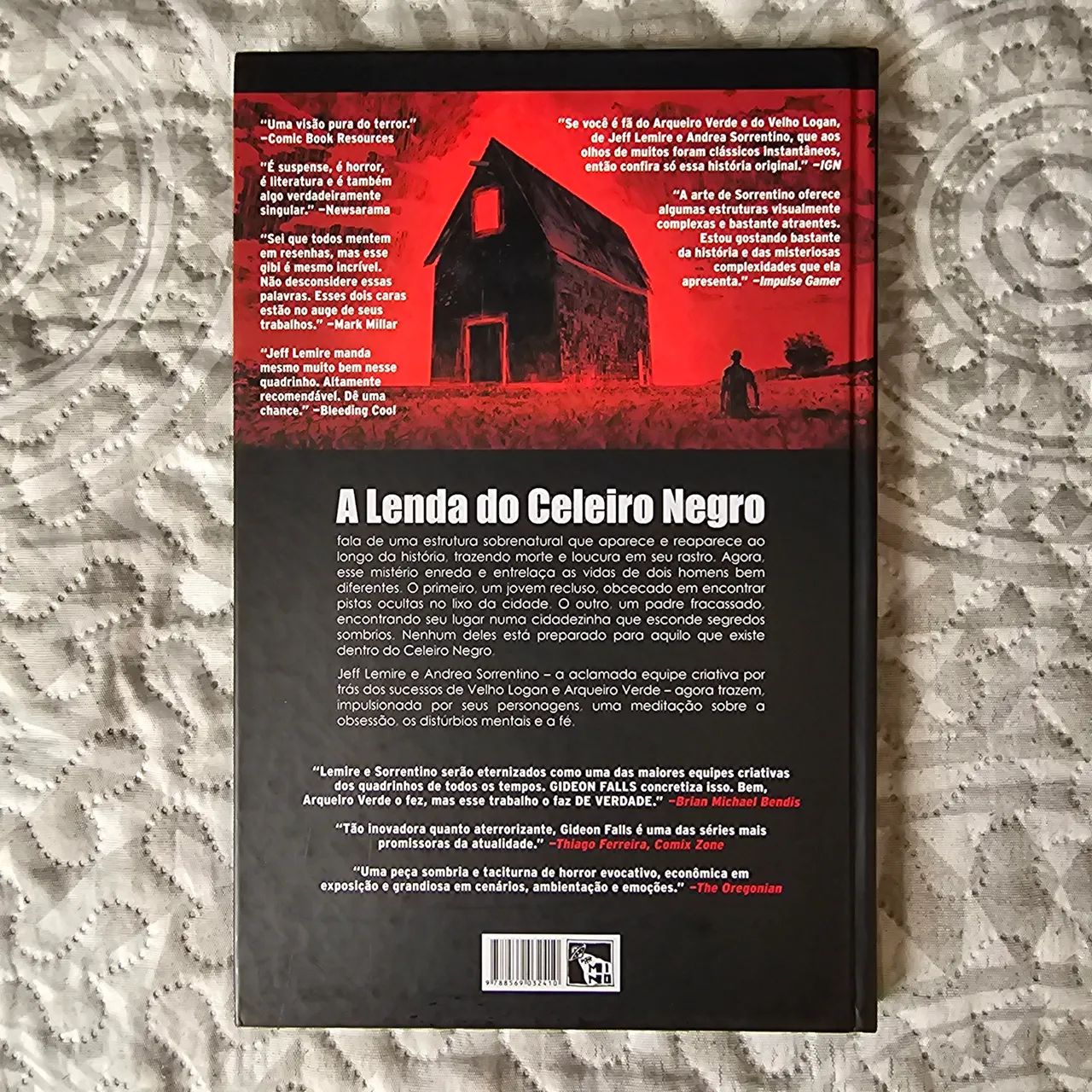 HQ Gideon Falls Vol 1: O Celeiro Negro - Foto 2