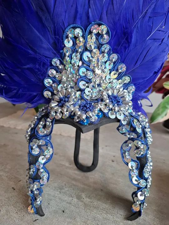 Tiara para festas de penas azul da Tailândia para s. - Foto 3