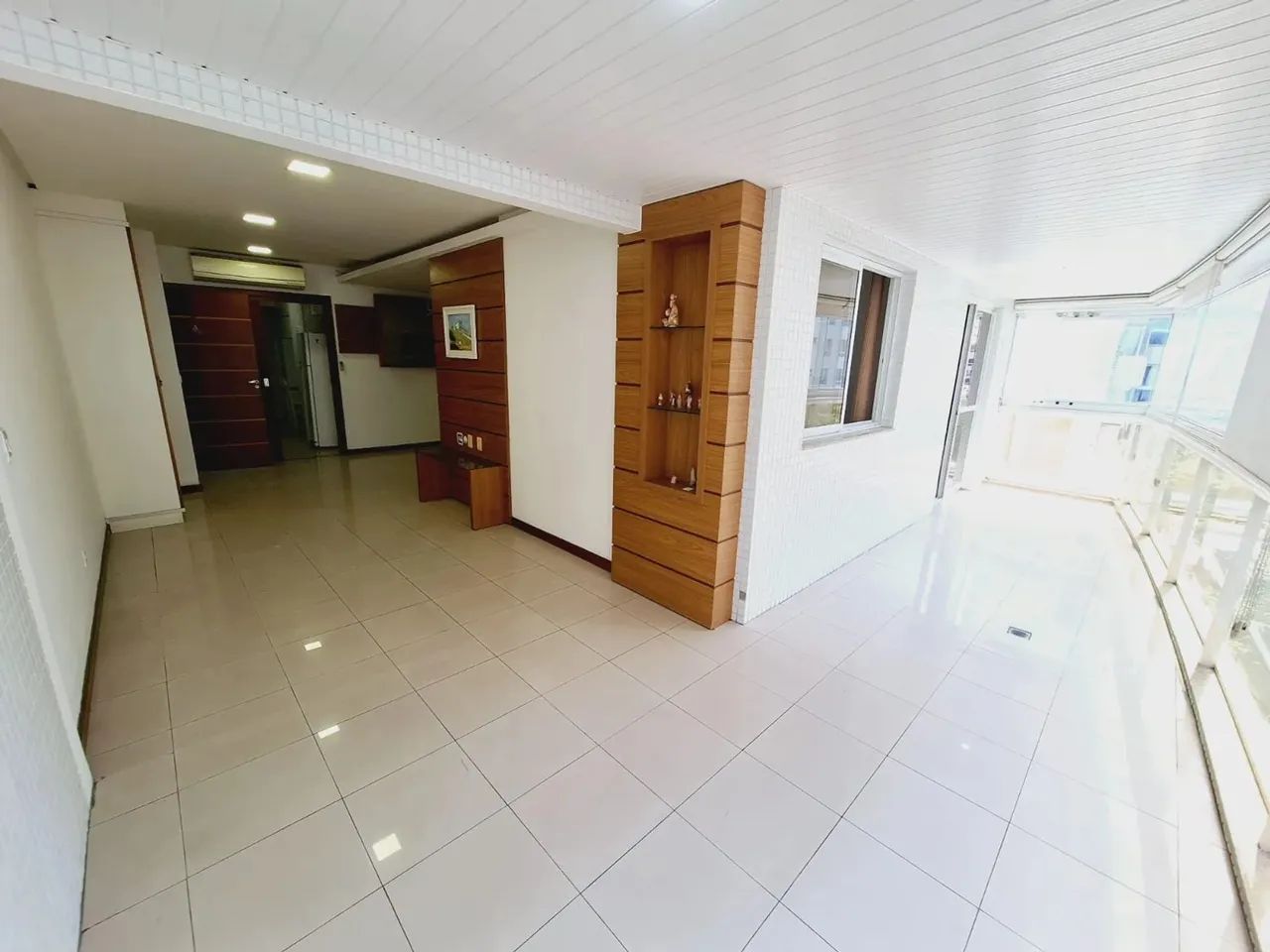 Imóvel para venda possui 140 metros quadrados com 3 quartos em Praia da Costa - Vila Velha
