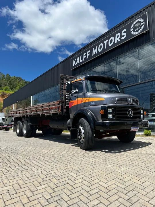 MB L-1516 1985 Top