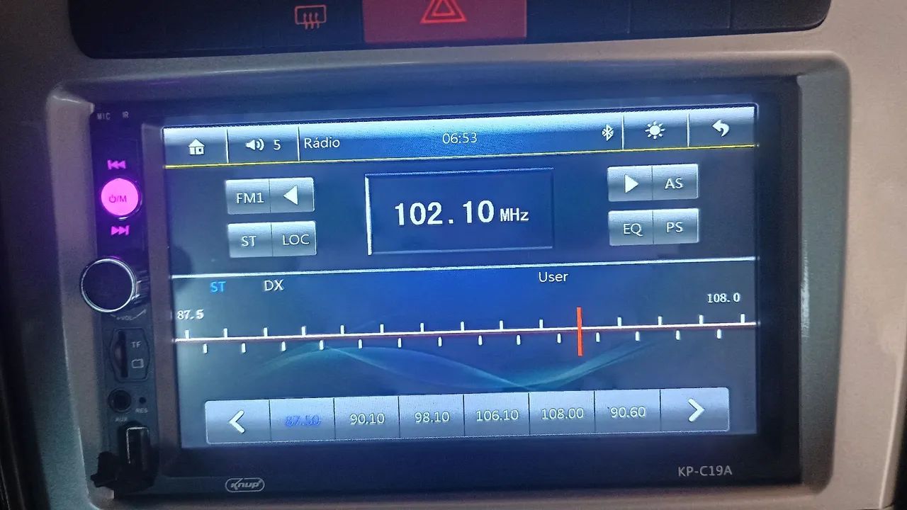 7-inch Multimedia Display with Rear Camera64318191825538121