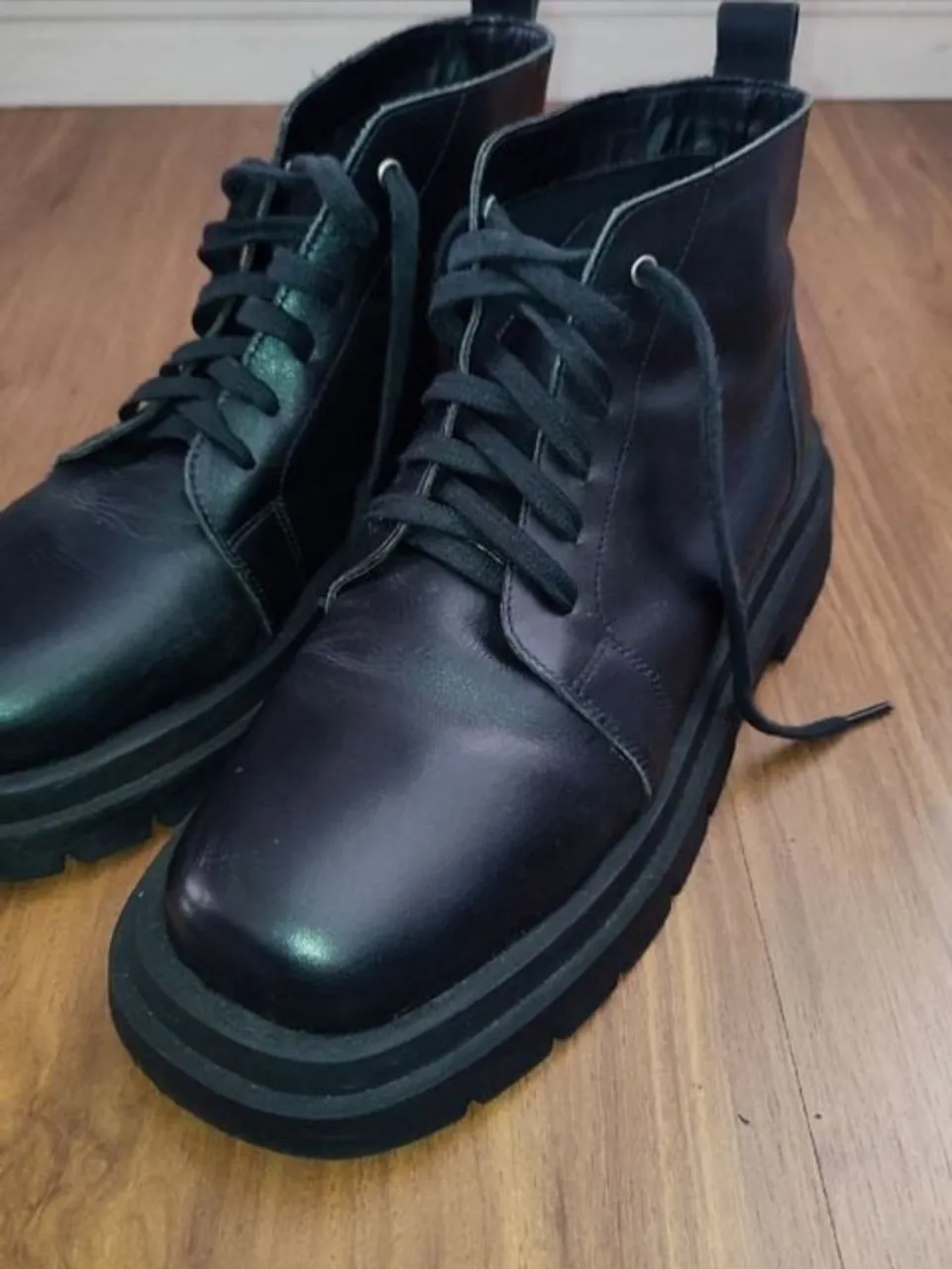 Bota coturno couro legítimo 39
