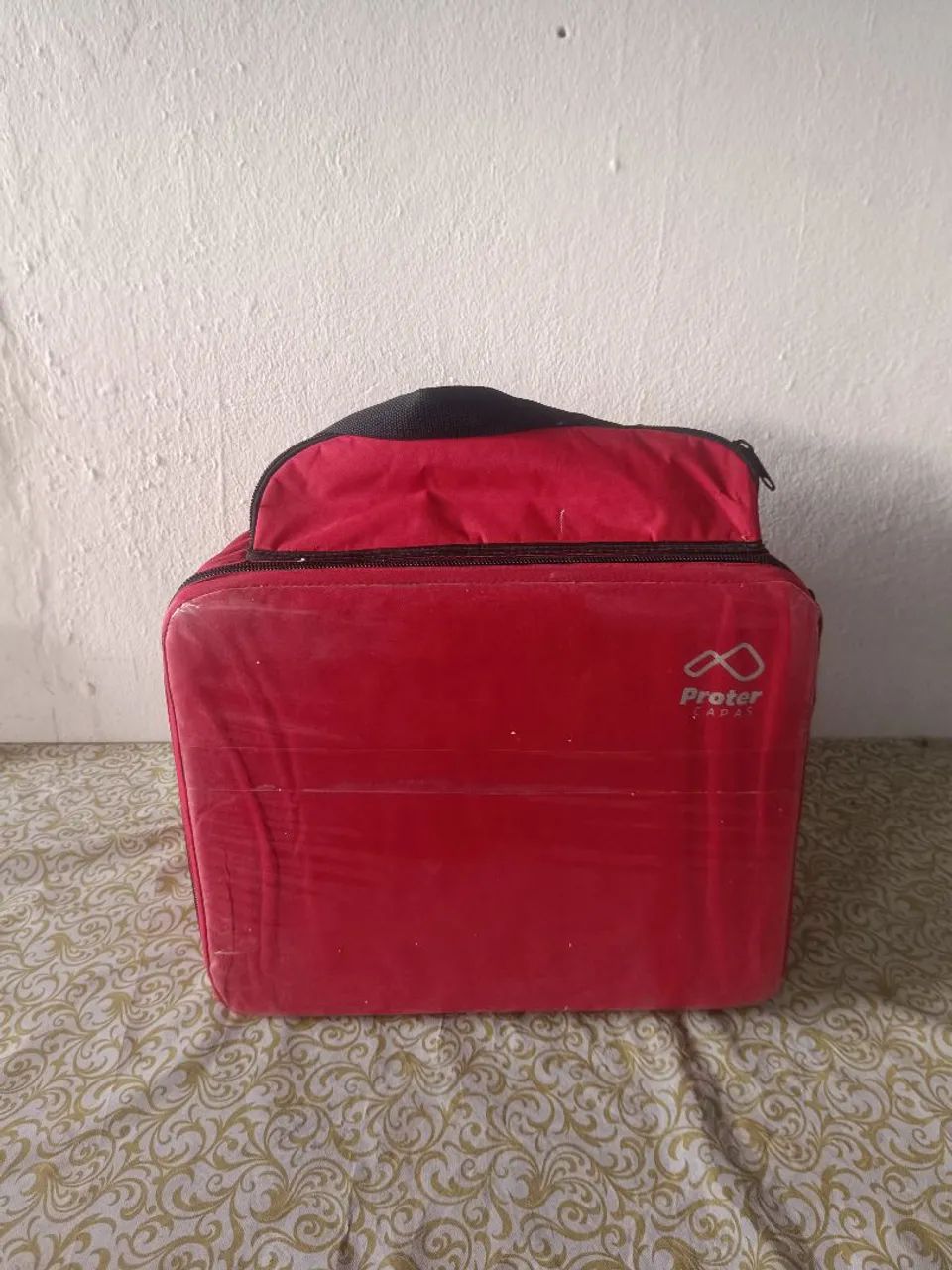 Caixa térmica Proter para transporte de alimentos