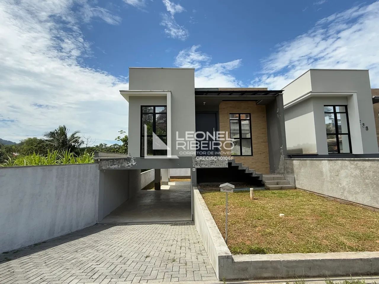 Casa à venda com 3 dormitórios, 180 m² no bairro Imigrantes em Timbó-SC.