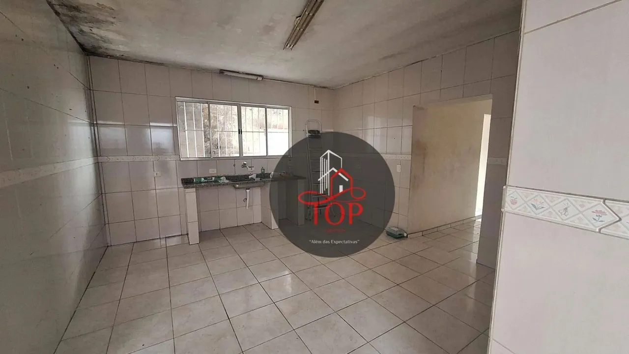 Casa com 3 dormitórios à venda, 187 m² por R$ 319.000,01 - Vila Eldízia - Santo André/SP