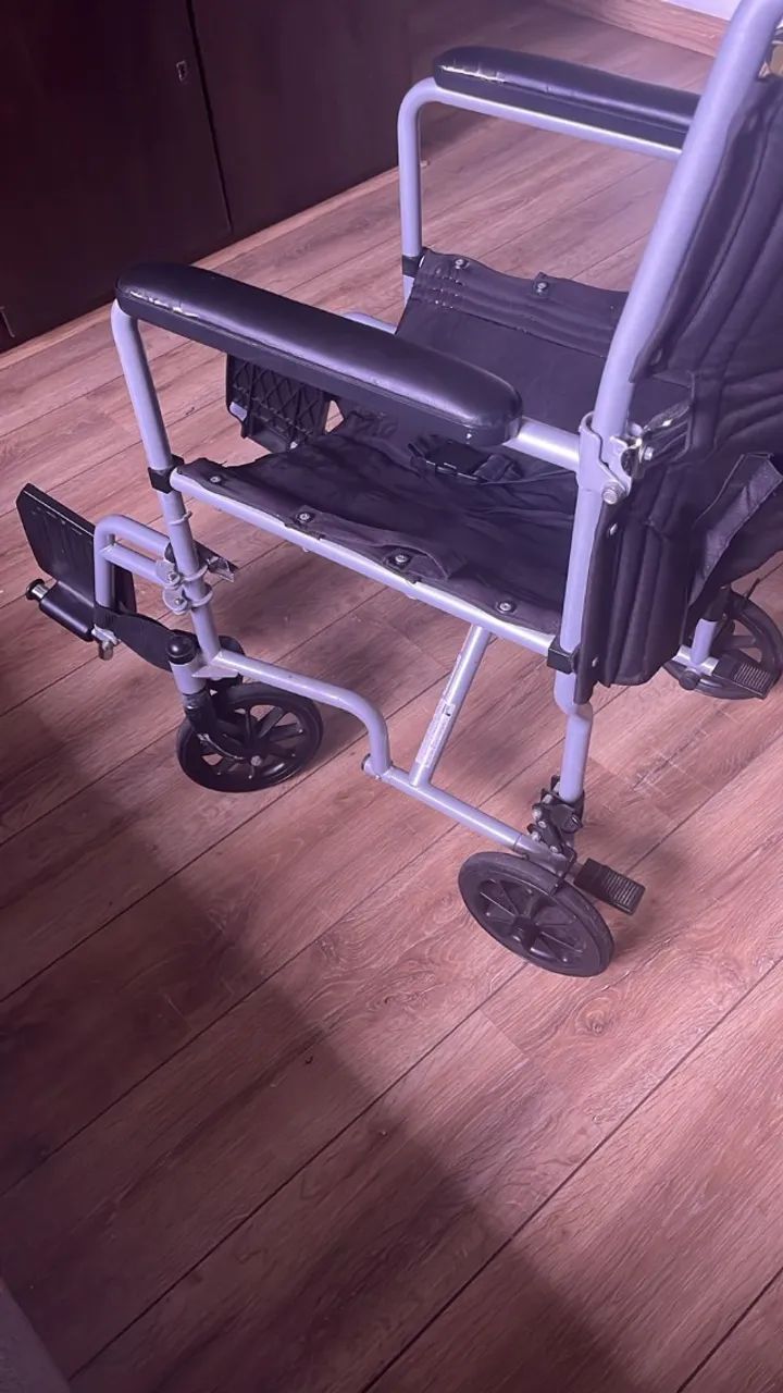 Cadeira de Rodas Série Europa Veneza - Praxis - Foto 2