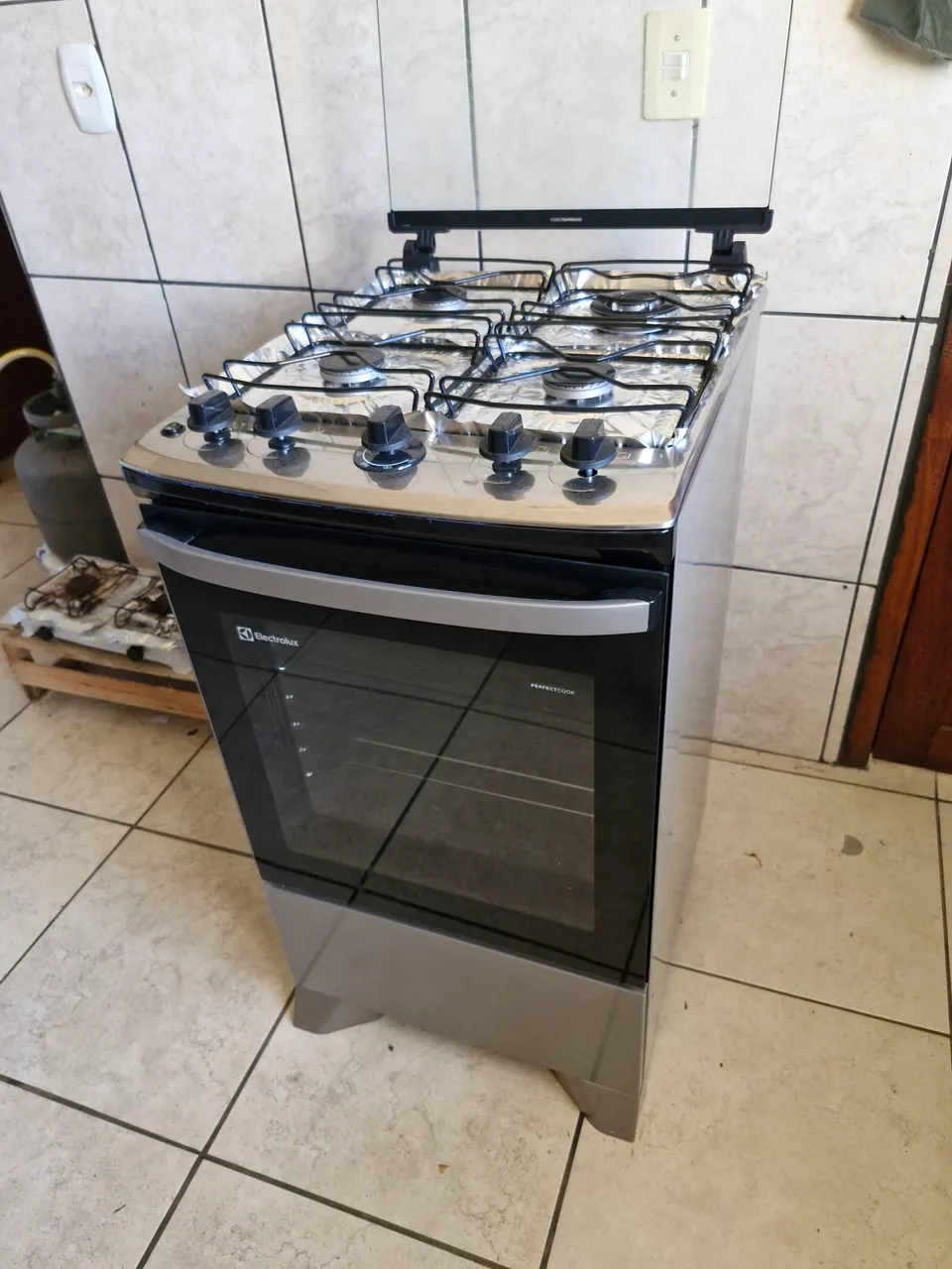 Fogão Electrolux tripla chama