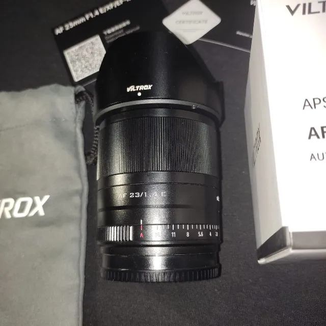 Lente Viltrox AF 23mm f1.4 STM - para Sony