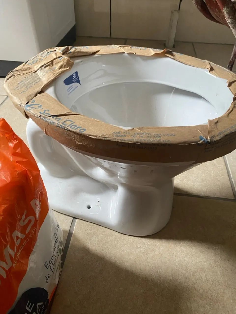 Vaso Sanitário com caixa incluso