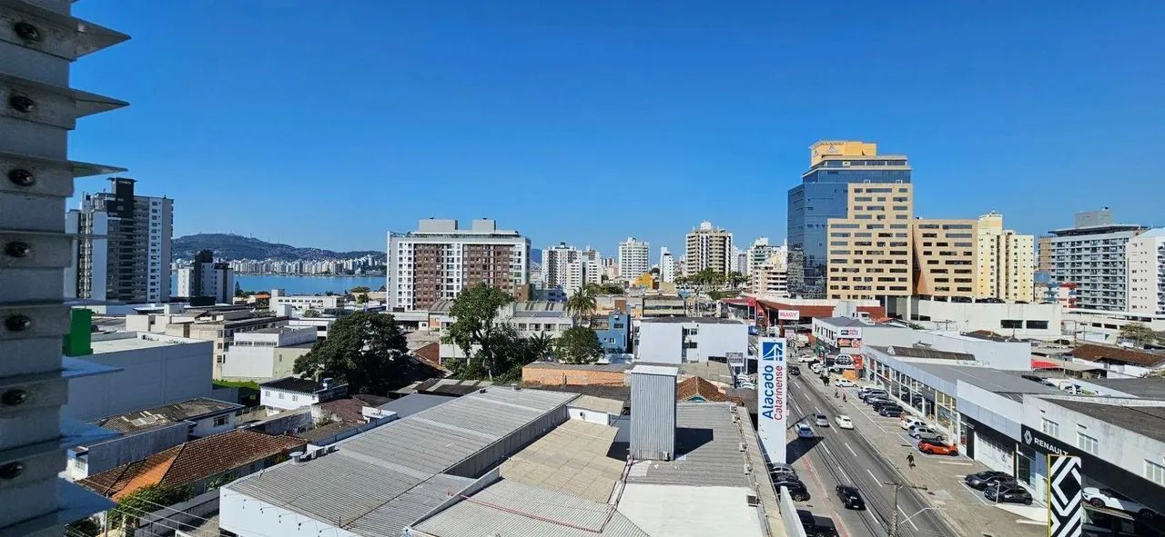 À venda | 132 m², 4 quartos, Sacada com Vista Mar e 2 vagas - Estreito, em Florianópolis.