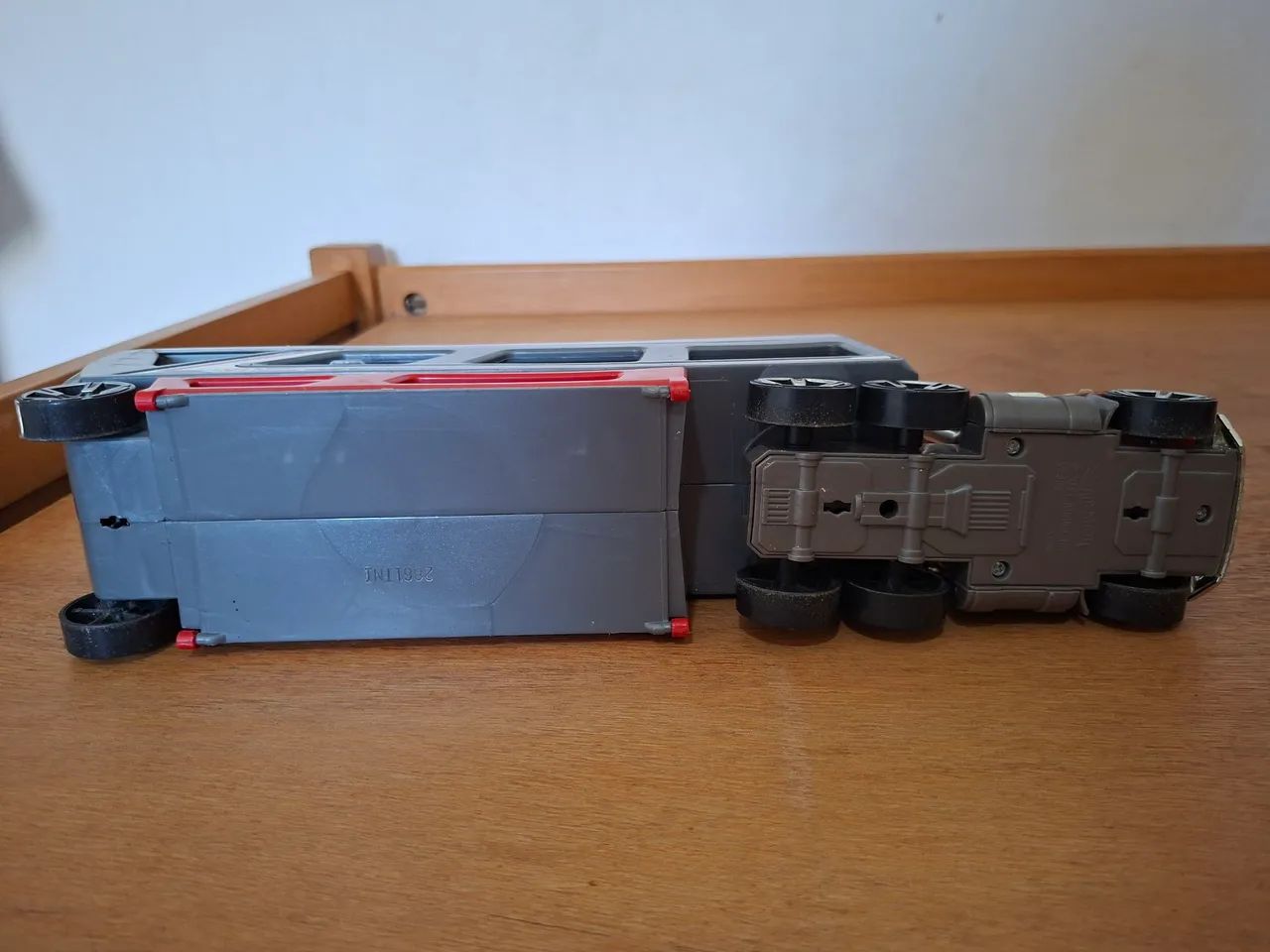 Caminhão HotWheels Haul and Race Rig - Foto 6
