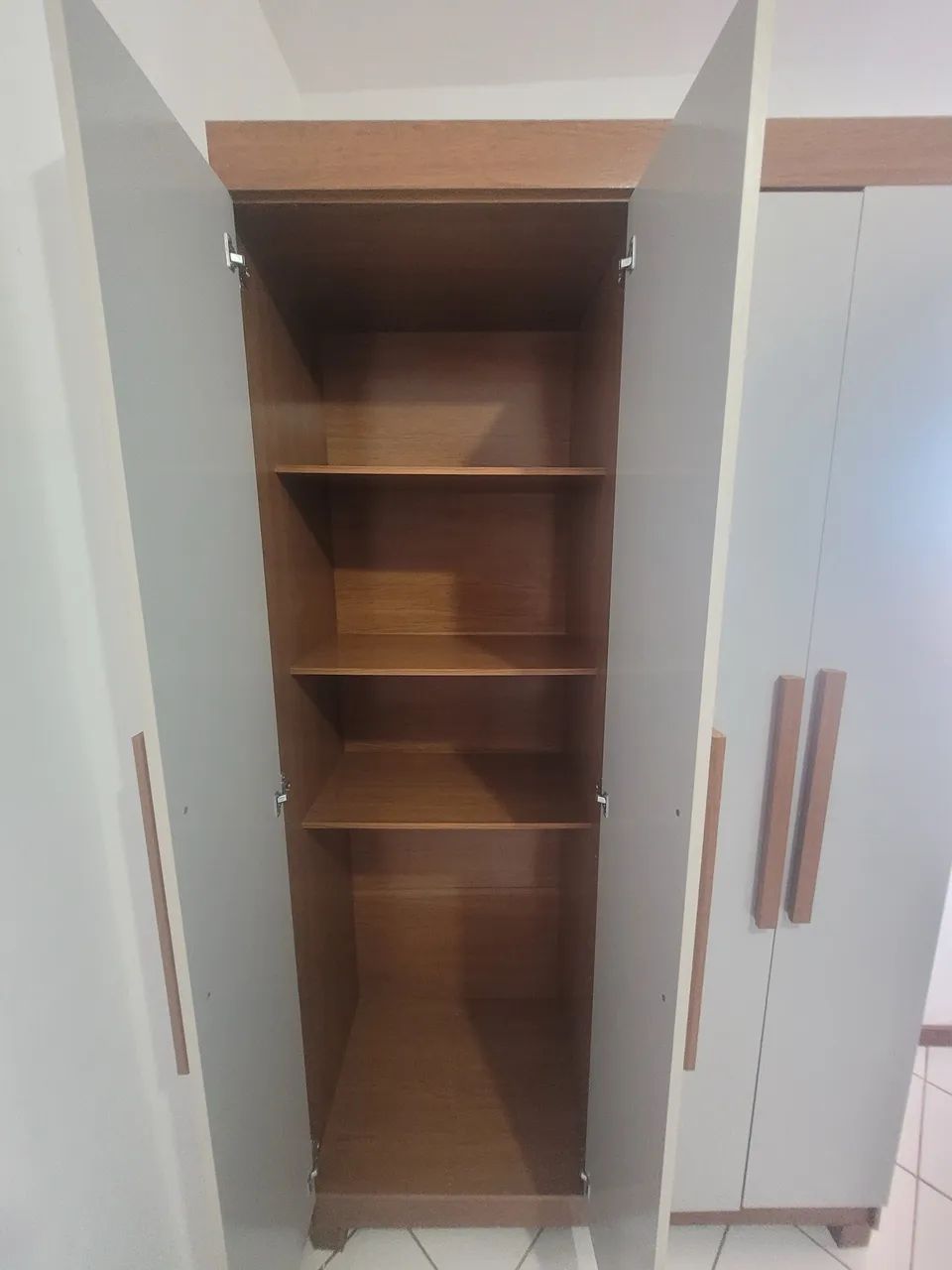 GUARDA ROUPA CINZA - Foto 3