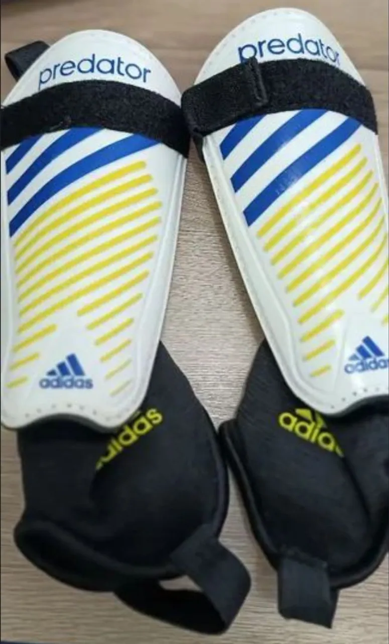 Canelheiras Adidas Predator
