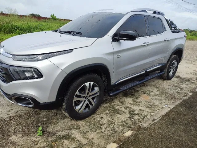 Fiat toro vulcano a diesel 4X4 carro super novo