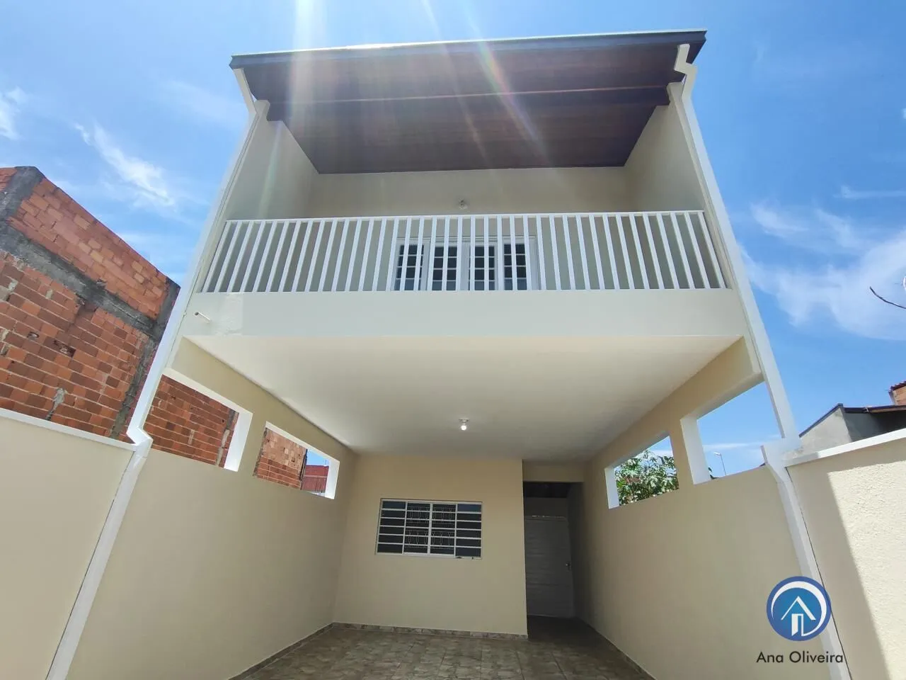 Sobrado de 195m² com 3 dormitórios sendo 1 suíte no Galo Branco em São José dos Campos