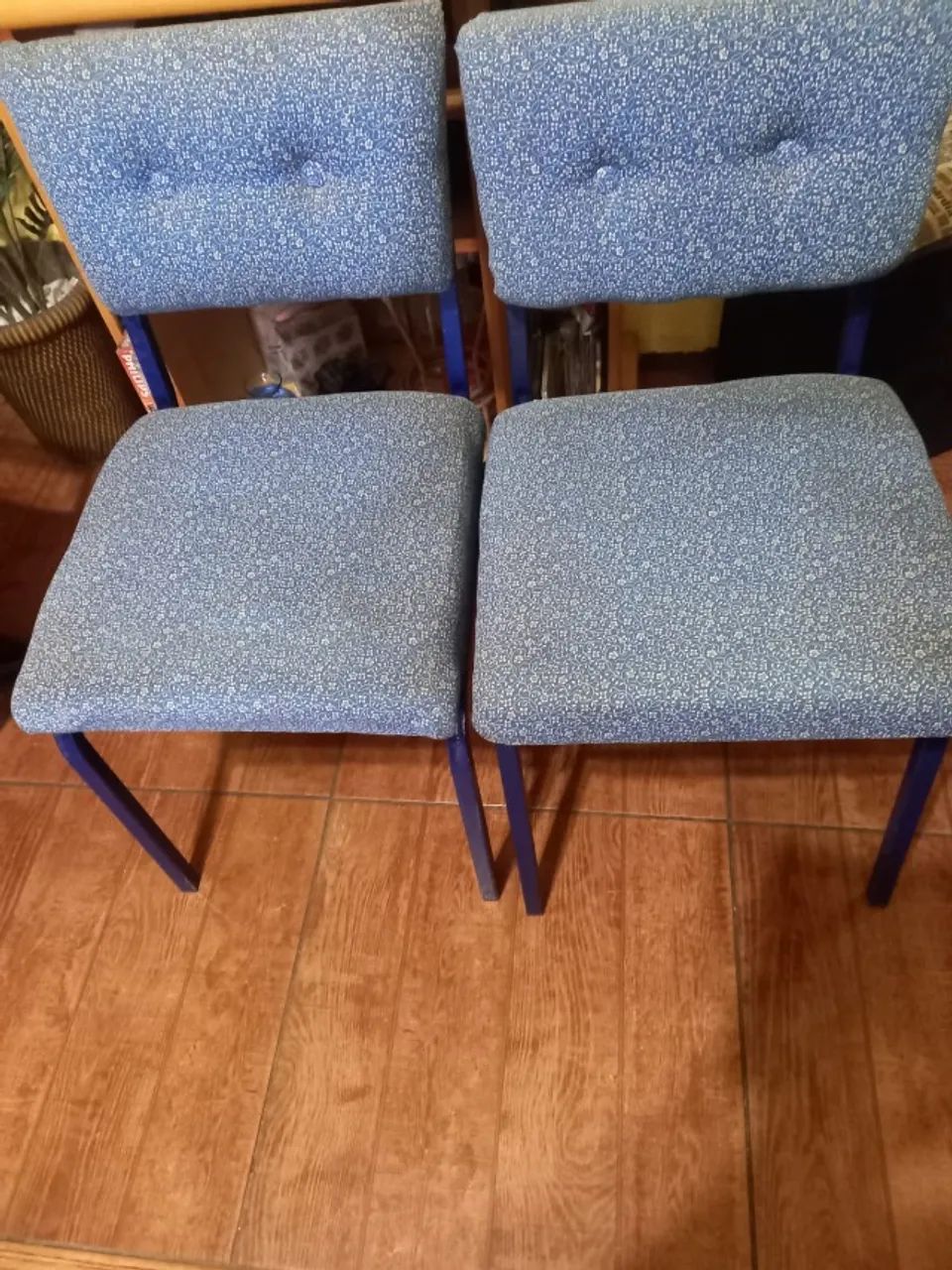 Pair of Simple Upholstered Chairs64308569944961120