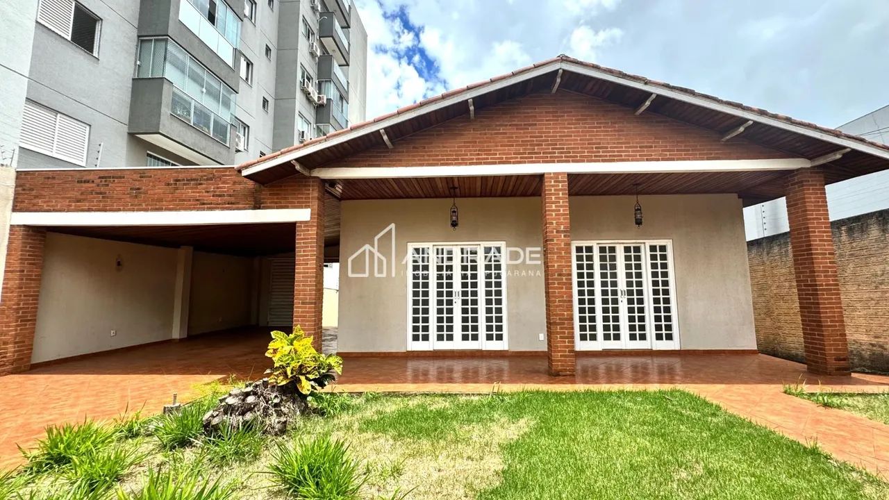Casa com 3 dormitórios para alugar, 250 m² por R$ 3.500,00/mês - Centro - Apucarana/PR - Foto 2
