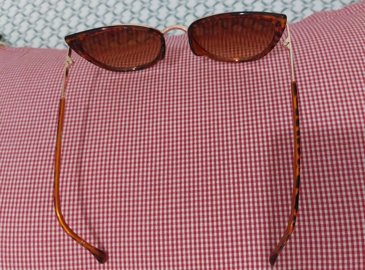 Óculos de Sol Feminino rose gold com tartaruga  - Foto 3