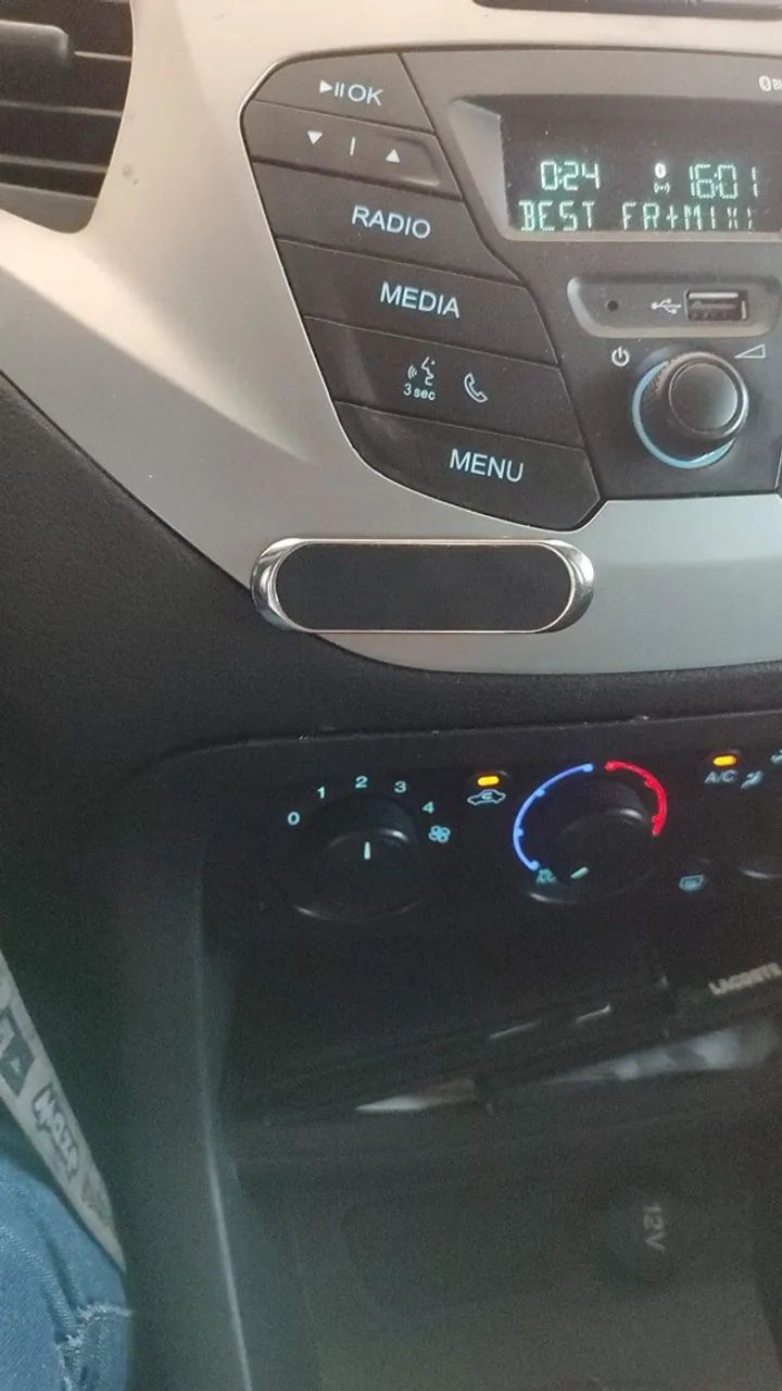 Suporte Magnético para Celular com Rotação 360° e Fixação por Ímã - Foto 5