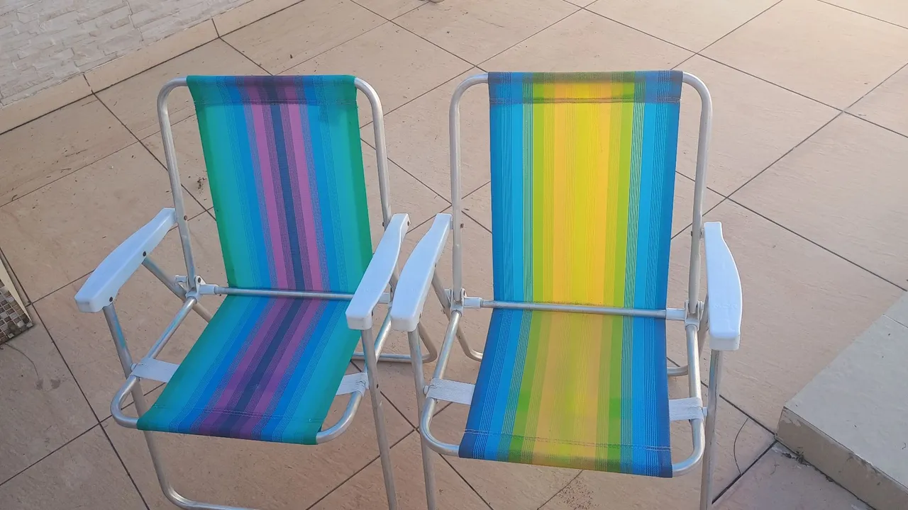 Cadeiras de Praia Coloridas em Alumínio - Conforto e Estilo!