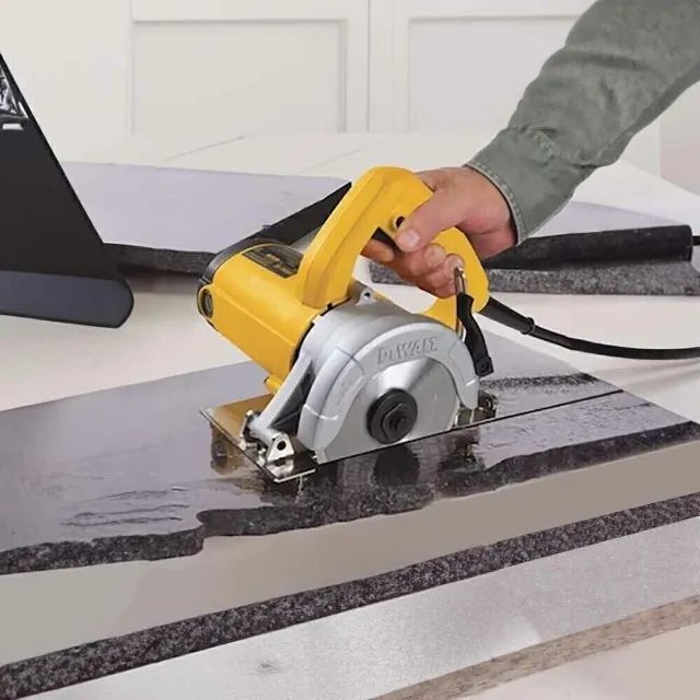Serra Mármore 1400w 125mm Dw862 220v Dewalt - Foto 4
