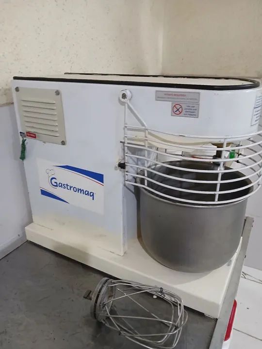 Vendo batedeira usada - Foto 6