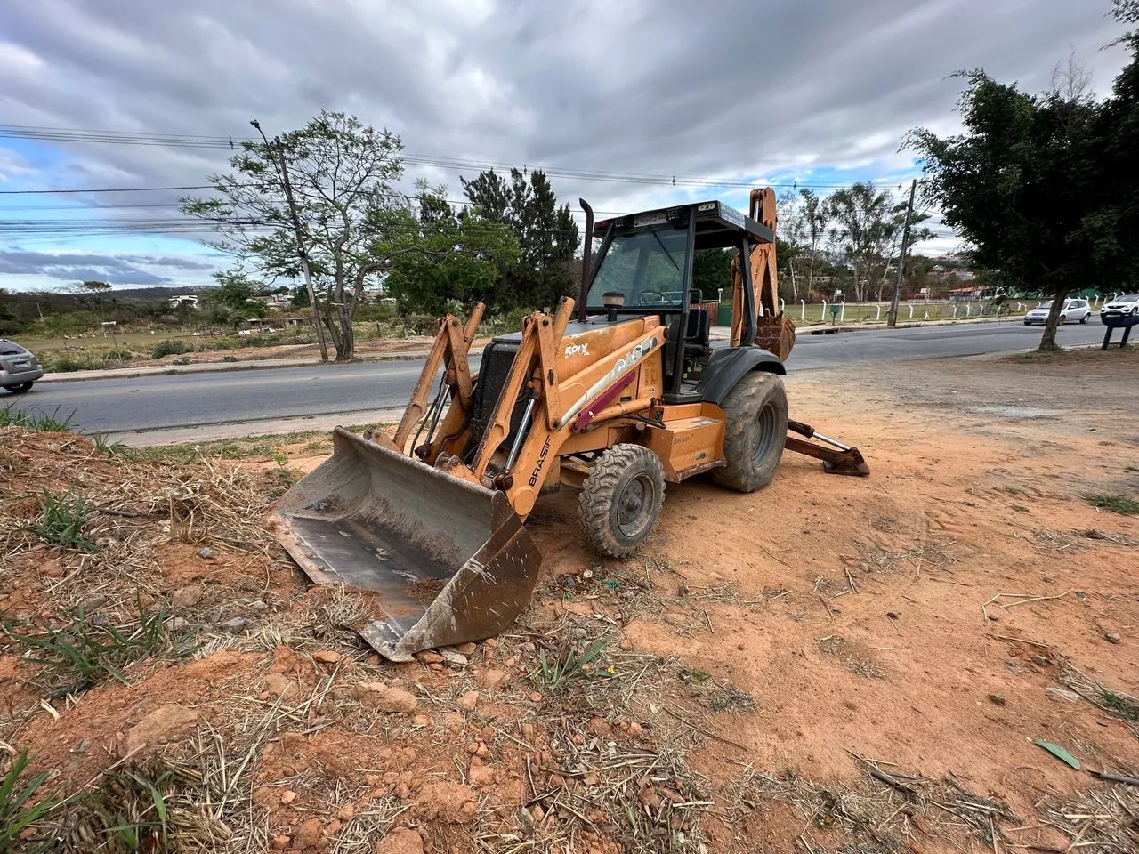 Retroescavadeira Case 580L 2007 4X2  - Foto 3