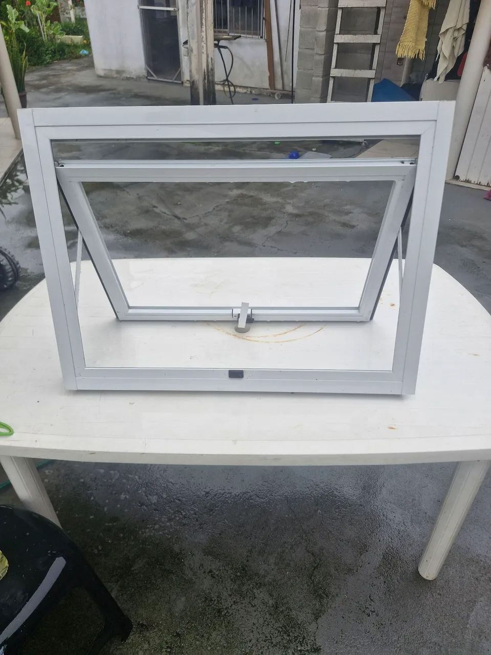 Janela basculante banheiro64595629285249122