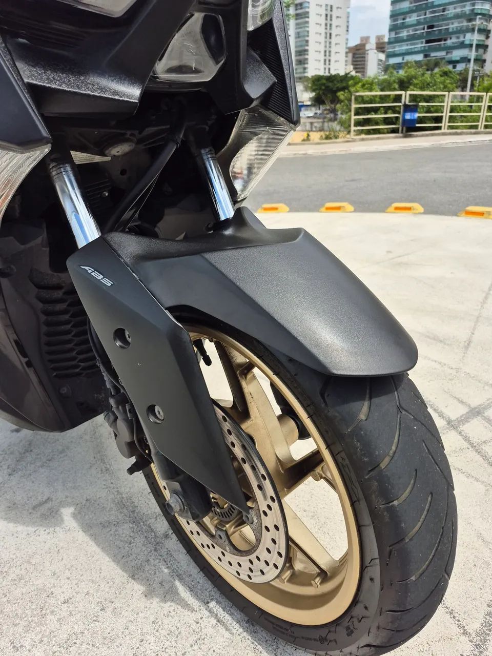 YAMAHA XMAX 250 ABS - Foto 12